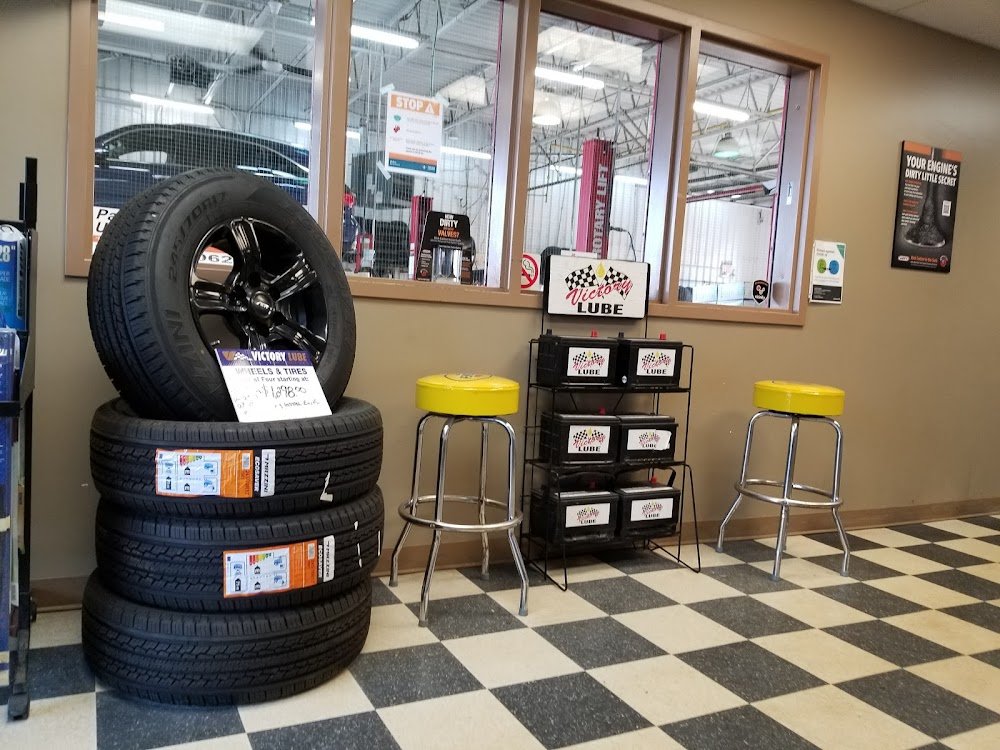 Trusted Oil Change Falconbridge Sudbury | Victory Lube